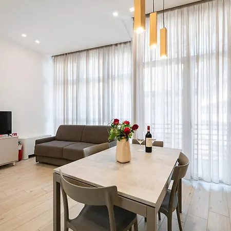 Ruote Charlotte Apartman Firenze